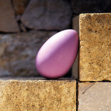 Carica l'immagine nel visualizzatore di Gallery, Uovo Violet al cioccolato bianco con patata dolce di Okinawa 200g - Maglio